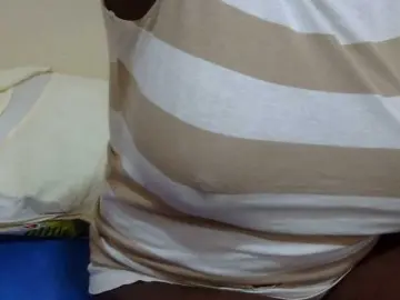 Pretty-lioness  live sex cam