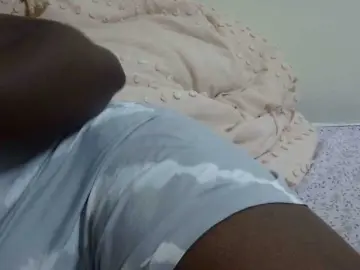 Pretty-lioness  live sex cam