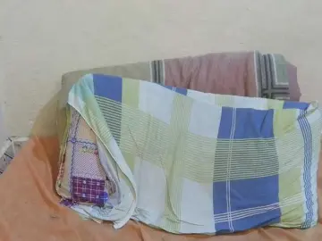 Pretty-lioness  live sex cam