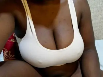 Pretty-lioness  live sex cam