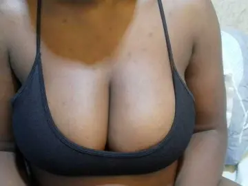 Pretty-lioness  live sex cam