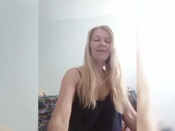 Victoria71  live sex cam