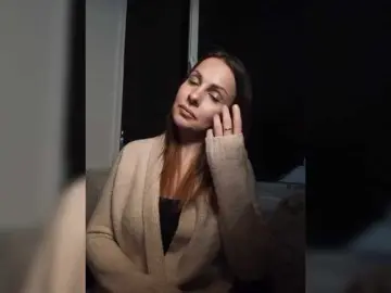 Klybnichca  live sex cam