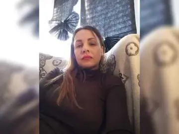 Klybnichca  live sex cam