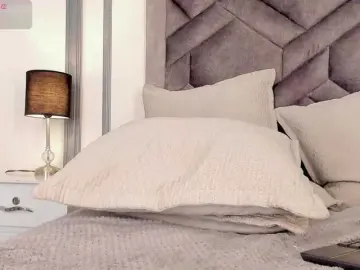 TahliaMoreau  live sex cam