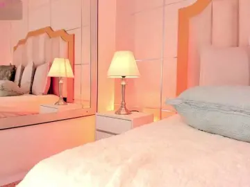 TahliaMoreau  live sex cam