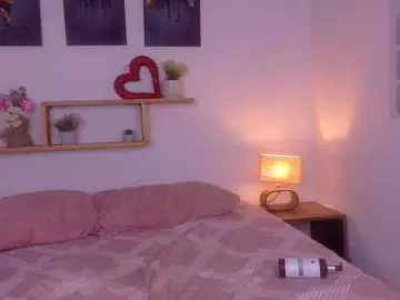 Luna-sof-1119  live sex cam