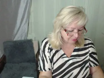 BarbaraBlondy  live sex cam