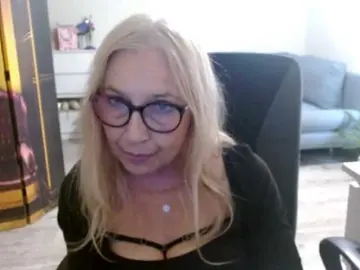 BlondeSofia  live sex cam