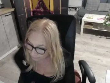 BlondeSofia  live sex cam