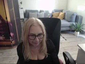 BlondeSofia  live sex cam