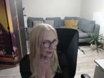 BlondeSofia  live sex cam