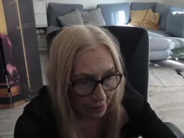 BlondeSofia  live sex cam