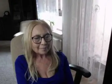 BlondeSofia  live sex cam