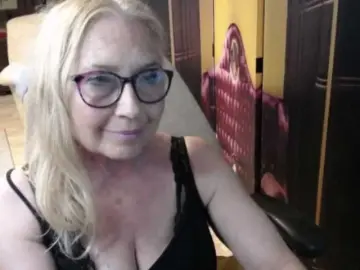 BlondeSofia  live sex cam