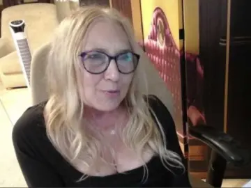 BlondeSofia  live sex cam