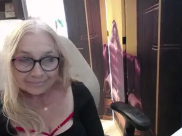 BlondeSofia  live sex cam