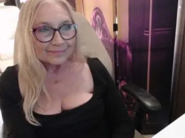 BlondeSofia  live sex cam