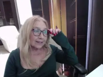 BlondeSofia  live sex cam