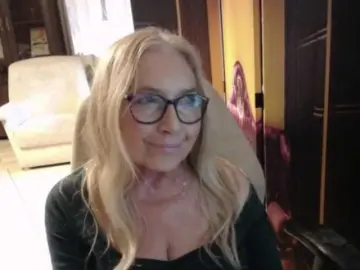 BlondeSofia  live sex cam