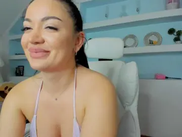 JuicyJulie  live sex cam