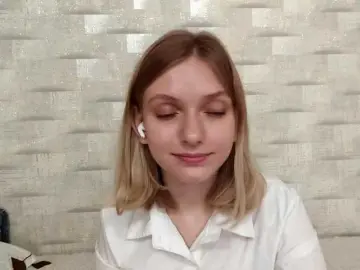 SonyaFoxxx  live sex cam