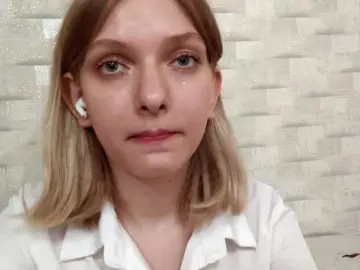SonyaFoxxx  live sex cam