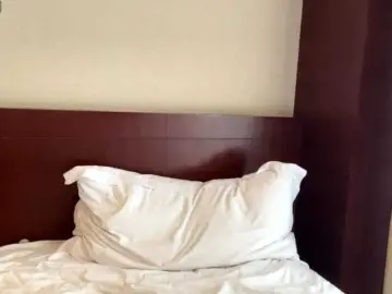 ValeriaHova  live sex cam
