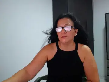 Abriyiz-92  live sex cam