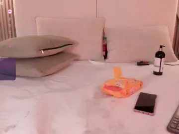 Annie-clarkson  live sex cam