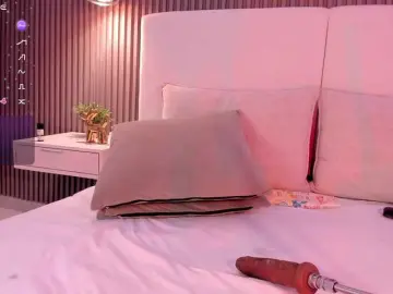 Annie-clarkson  live sex cam