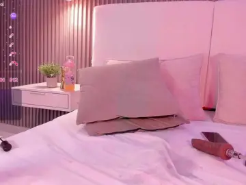 Annie-clarkson  live sex cam