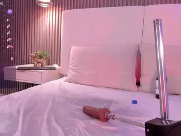 Annie-clarkson  live sex cam