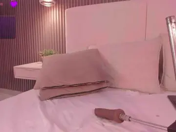 Annie-clarkson  live sex cam