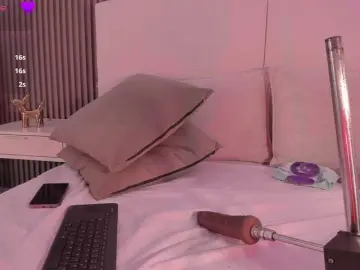Annie-clarkson  live sex cam