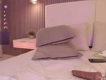 Annie-clarkson  live sex cam