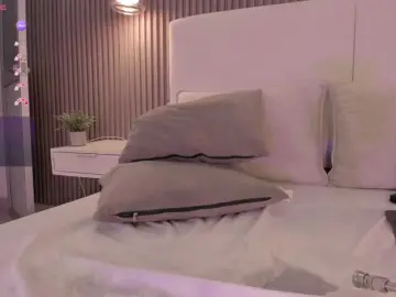 Annie-clarkson  live sex cam