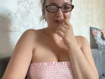 ARINA-XXX  live sex cam