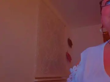 Connyat99  live sex cam