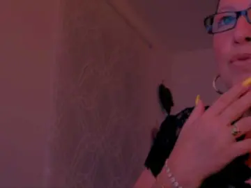 Connyat99  live sex cam