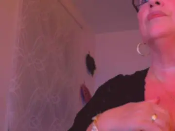 Connyat99  live sex cam