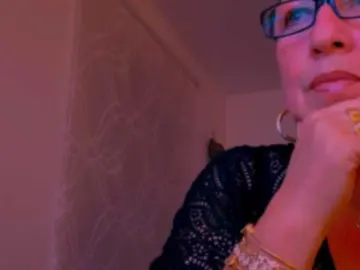 Connyat99  live sex cam