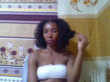 Ninah1  live sex cam