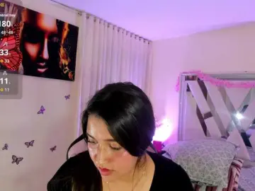 Emma-evanss22  live sex cam