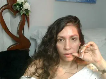 Goddess-nahy  live sex cam