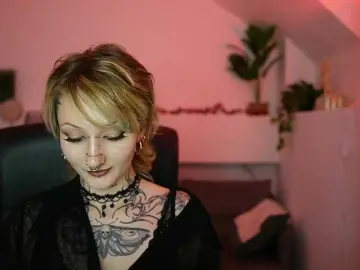 Tattooedblondee18  live sex cam