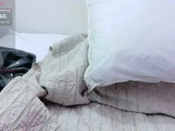 Yourcuteneighbourr  live sex cam