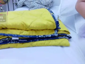 Yourcuteneighbourr  live sex cam