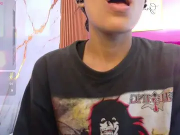 Yourcuteneighbourr  live sex cam
