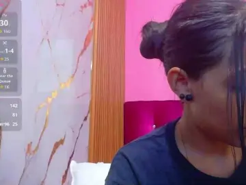 Yourcuteneighbourr  live sex cam